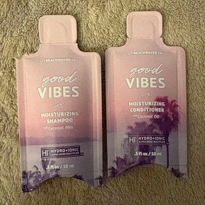 Beachwaver sample size shampoo and conditioner NWT